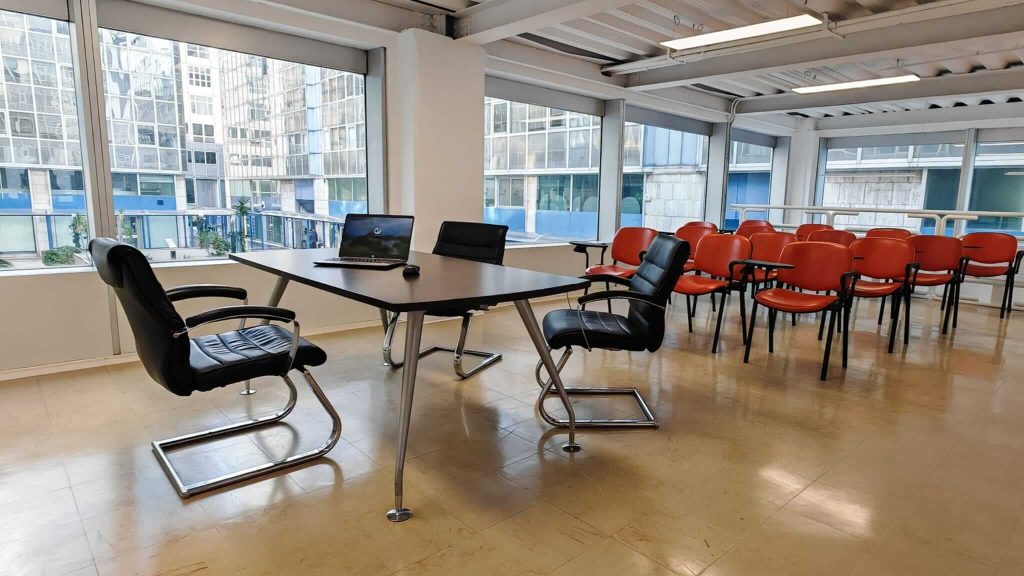 foto ufficio moderno della campania web 2026 01 17 at 11.17.13 (3)